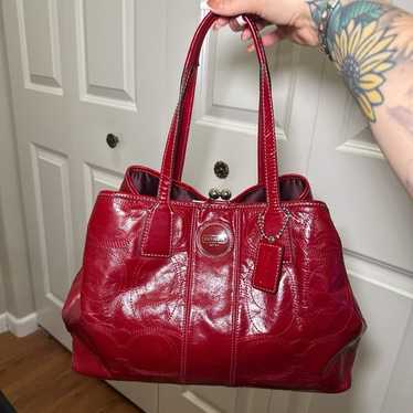 バッグ Coach Red Madison Patent Leather Handbag Coach Madison Patent Patented Glossy Red Leather Tote