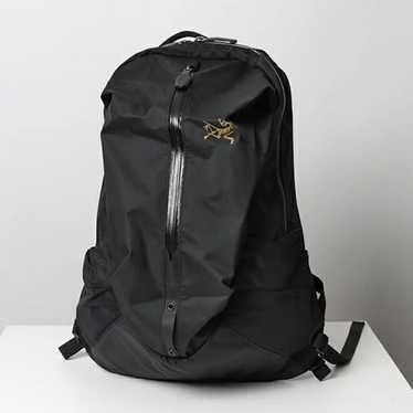 ARCTERYX アークテリクス ARRO アロー 16 リュック ブラック Arc'teryx Arro 16 Backpack - 2DOORS ONLINE