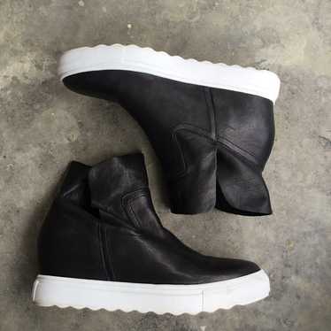 J/Slides Posh Hidden Wedge Round Toe Platform Sne… - image 1