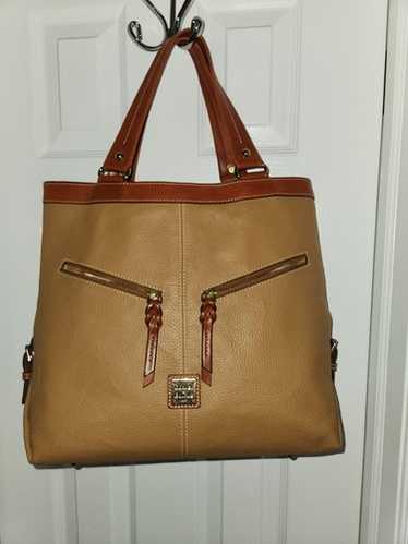 Dooney & bourke front - Gem