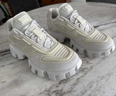 prada スニーカーCLOUDBUST ホワイト　サイズ37 お値下げ中 WMNS) PRADA Cloudbust Thunder Sneakers 'White