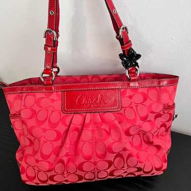 バッグ Vintage Coach Turnlock Shoulder Bag Red COACH VINTAGE RED GEOMETRIC TOP TURNLOCK BAG 9043 | eBay