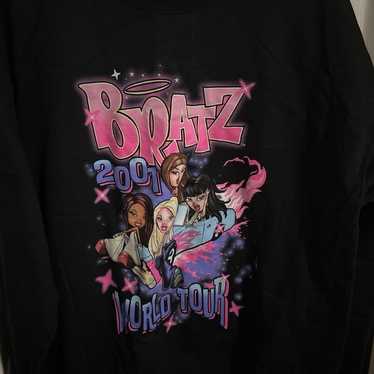BRATZ ブラッツ　ワールドツアー2001年スウェット　オフィシャル Bratz 2001 World Tour black, purple and pink fleece | Depop