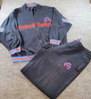 Akademiks stadium division - Gem