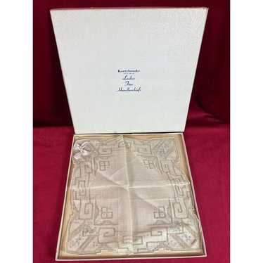 小物 1900s Hand Embroidery Handkerchief Antique 19th Century Hand Embroidered Handkerchief with