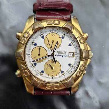 激レア セイコ SEIKO 7T32-F101 クロノグラフ シルバー ゴールド 楽天市場】【ウォッチ】SEIKO セイコー クロノグラフ デイト