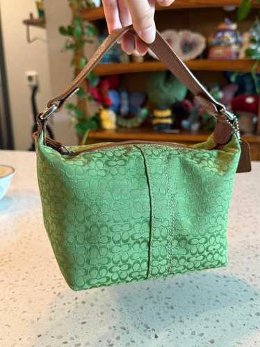 Vintage green coach - Gem