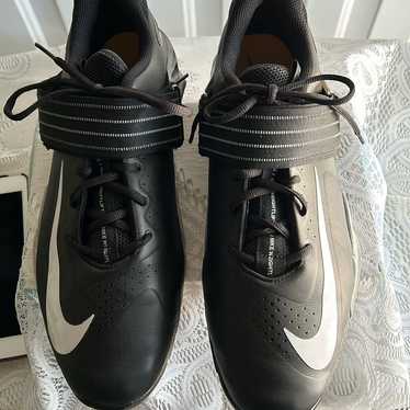 NIKE　サバレオス　27.5センチ NIKEサバレオス27センチ