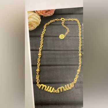 アクセサリー Miu Miu chain necklace gold Miu Miu Metal necklace for Women - Gold in UAE | Level Shoes