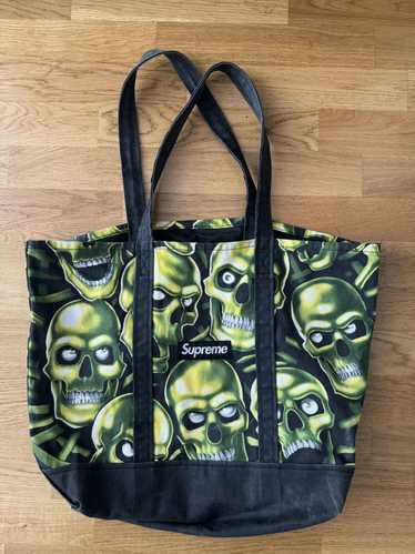 〈美品〉Supreme 18ss Skull Pile Sweatshort s-l1200.jpg