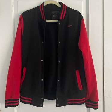 【激レア】　KARL KANI スタジャン　2pac レッド　XXL 中古・古着通販】KARL KANI (カールカナイ) スタジャン レッド