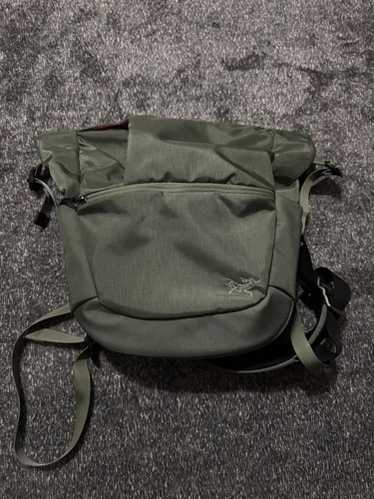 ARC'TERYX ショルダーバッグ MISTRAL 8ミストラル カーキ ARC'TERYX ショルダーバッグ MISTRAL 8ミストラル カーキ ARC