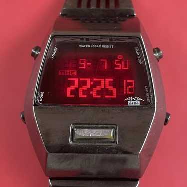 ALBA SEIKO AKA W670-4000 ガンメタ 電池交換済み稼働品 ALBA SEIKO AKA W670-4000 ガンメタ 電池交換済み稼働品