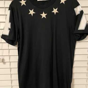 GIVENCHY ジバンシー XS スターパッチ ナンバリング Tシャツ Givenchy ジバンシィ スター 星 パッチ Tシャツ 正規品 - メルカリ