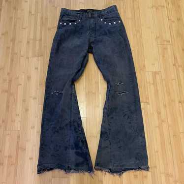 Distressed denim × tornado - Gem