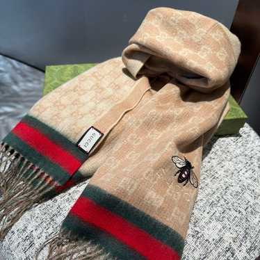 GUCCI Bee ジャガードスカーフ Gucci bee scarf - Gem