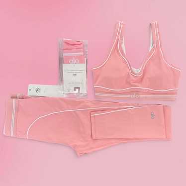 【新品未使用タグ付き‼️】alo yoga pink XSサイズ ALO Yoga | Other | Alo Yoga Set | Poshmark