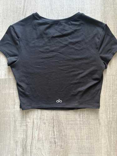 aloyoga Kick It Crop Tee　Black XS Alo Yoga + Kick It Crop Tee