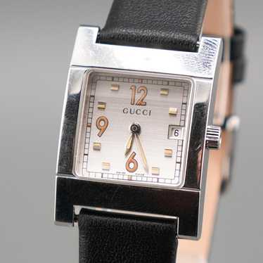 174 GUCCI 時計　レディース　スクエア　ブラック　7700L シンプル 174 GUCCI 時計 レディース スクエア ブラック 7700L シンプル