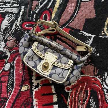 バッグ Coach Denim Signature Shoulder Bag y2k Y2k Coach Blue Denim Signature Soho Shoulder Buckle Bag