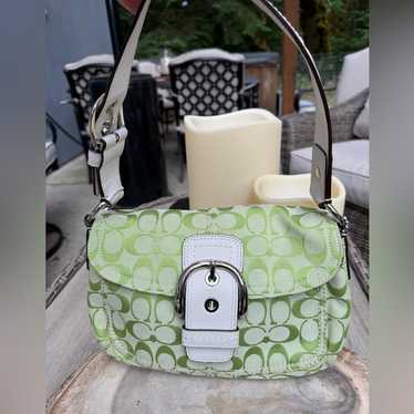 美品Coach Mini Signature Soho Shoulder Bag Soho Signature Jacquard Top Handle Shoulder Bag