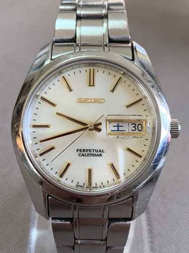 セイコー　腕時計　8f33-0040 Yahoo!オークション - ジャンク 稼働品 SEIKO 8F33-0040 腕時計