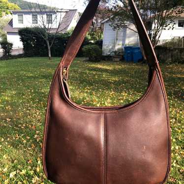 バッグ Limited Vintage Coach Ergo Bag Rare When vintage meets modern- Vintage Coach Ergo pocket zip