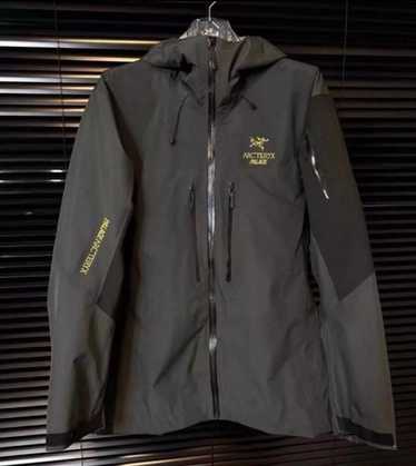 Palace × Arc'teryx alpha SV jacket Sサイズ ARC'TERYX(アークテリクス) / アークテリクス/マウンテン