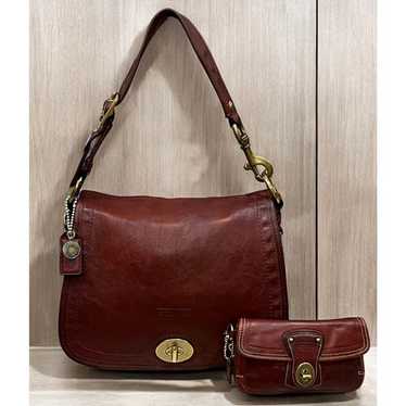 バッグ COACH Legacy Signater Flap Shoulderbag Coach Legacy TurnLock Slim Flap Shoulder Bag White Beige