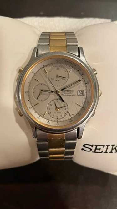 激レア セイコ SEIKO 7T32-F101 クロノグラフ シルバー ゴールド 激レア セイコ SEIKO 7T32-F101 クロノグラフ シルバー ゴールド