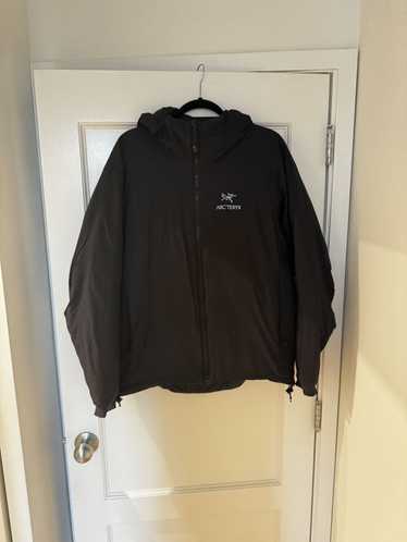 Arcteryx Atom 02T-93102 ジャケット パーカー ブラック ARC'TERYX アークテリクス アトムARフーディー サイズ 175/96A(S