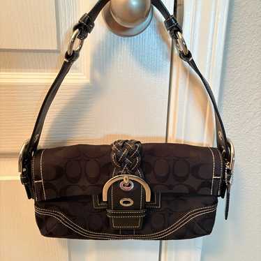 バッグ 1971 Coach Soho Hobo Signature handbag Vintage Coach Signature Soho Shoulder Hobo Bag Brown/Khaki