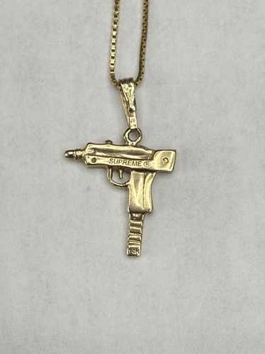 アクセサリー Supreme 14K UZI Gold Necklace Gun Supreme Uzi Gold Pendant (FW15)