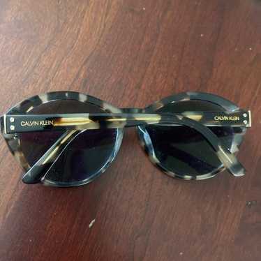 Calvin klein 90s oval sunglasses - Gem