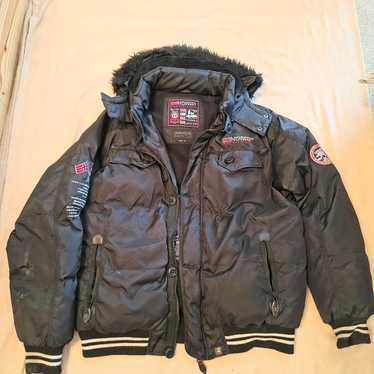 GEOGRAPHICAL NORWAY フード付きジャケット Geographical Norway - Men's Softshell, Black, S at Amazon