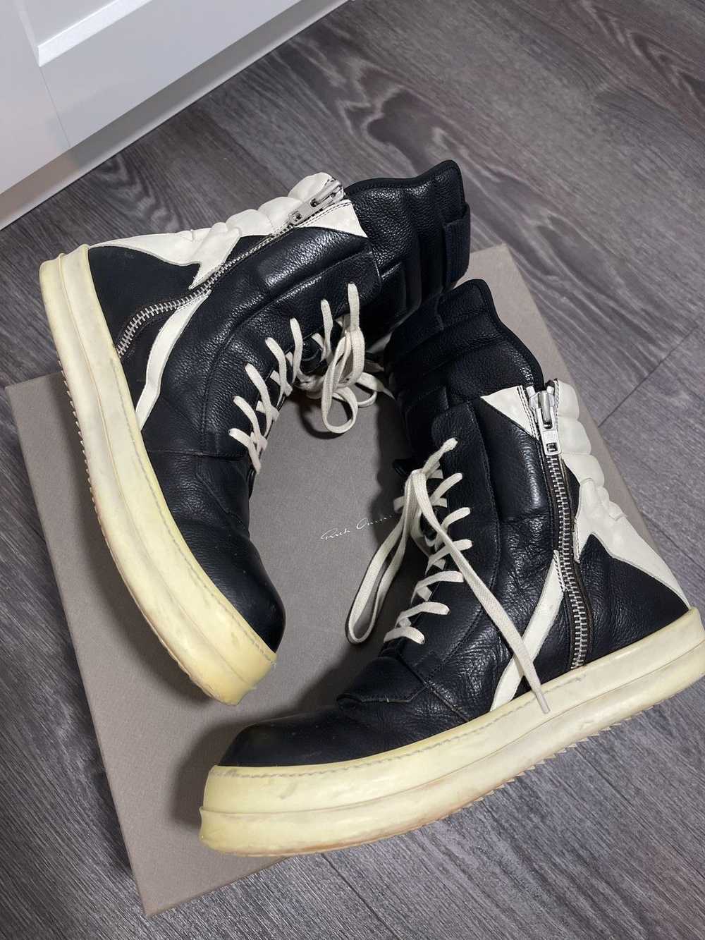 靴 RickOwens GEOBASKET 44 Long Hair Geobasket in Black – SVRN