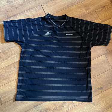 ウェア supreme umbro stripe SoccerJersey M Supreme Umbro Stripe Soccer Jersey Black Men's - SS25 - US