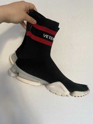 未使用 VETEMENTS x REEBOK L ソックス 未使用 VETEMENTS x REEBOK L ソックス VETEMENTS x Reebok