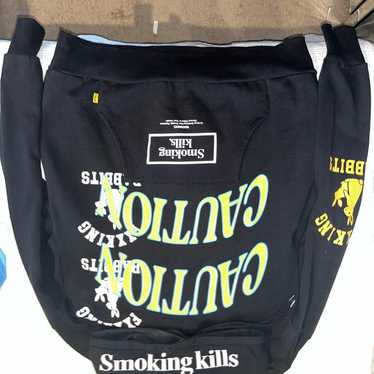 トップス FR2 CAUTION Sign Hoodie 1080000002885-0203-01_medium.