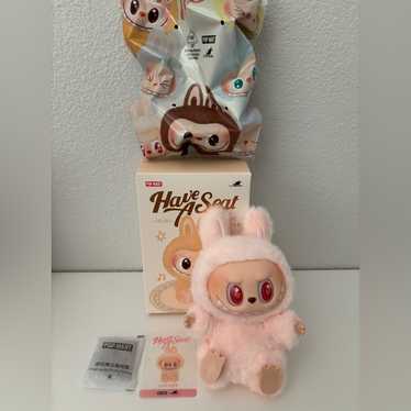 むつーず正規品ラブブ Have a seat DADA QUQU POP NOW:THE MONSTERS - Have a Seat Vinyl Plush Blind Box