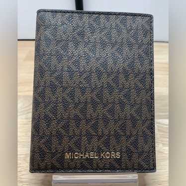 Michael Kors Passport Wallet - Gem