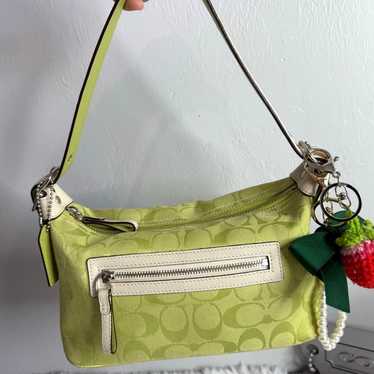 バッグ Vintage Coach Baguette Small Bag Lime Vintage Coach Baguette Small Bag Lime