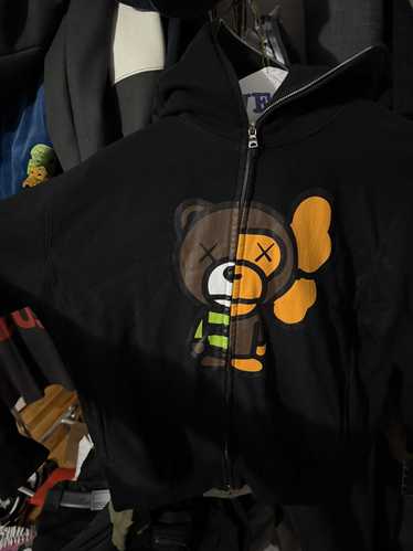 APE BAPE KAWS BABY MILO チノパン　パンツ　L アニマル APE BAPE KAWS BABY MILO チノパン パンツ L アニマル