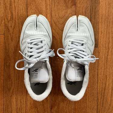 靴 MAISON MARGIELAX Reebok TABI SNEAKER s-l400.jpg