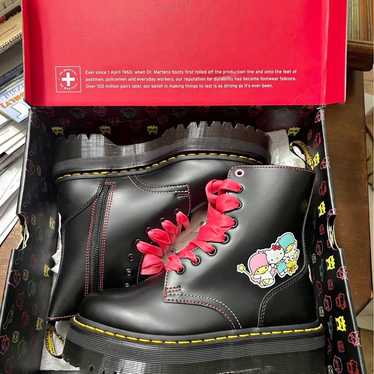 Hello kitty dr martens - Gem