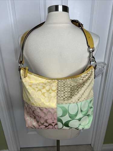 バッグ Coach Patchwork Signature shoulderbag405 COACH Signature Patchwork Shoulder Bag/ Crossbody Bag