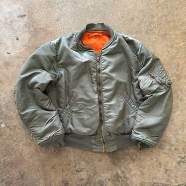 ジャケット・アウター 1968 Alpha Industies MA-1 Made in USA Vintage 1968 Alpha Industries USAF Flight MA-1 Reversible