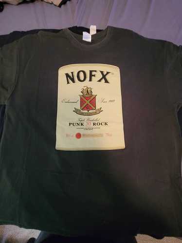 ミュージシャン NOFX Tee vintage 00s 90s PUNK ROCK FADE ミュージシャン NOFX Tee vintage 00s 90s PUNK ROCK FADE