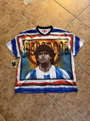 Supreme Maradona Soccer Jersey XL tシャツ Supreme Maradona Soccer Jersey SS24 – UniqueHype