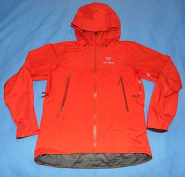 名作【ARC’TERYX】BEAMS BETA SL GORE-TEX Arc'teryx x Beams Beta Jacket: StockX Pick of the Week